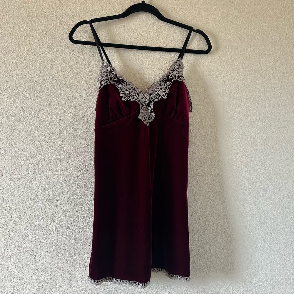 Women’s Velvety Slip Dress Sz Large Burgundy Lace Trim Sexy Romantic Feminine